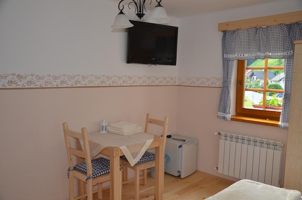 Farmhouse Štiftar Solčava Rum bild